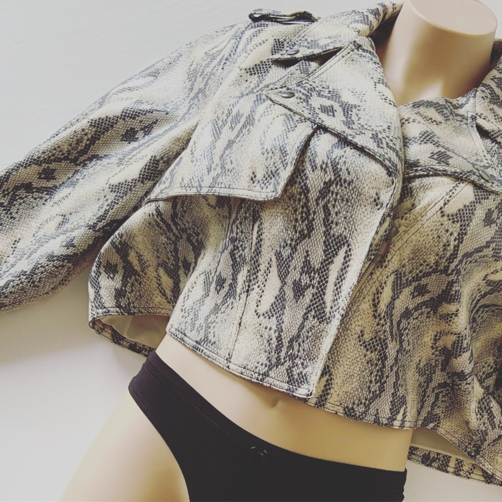 Jennifer Lopez | Faux Leather Snake Moto Jacket